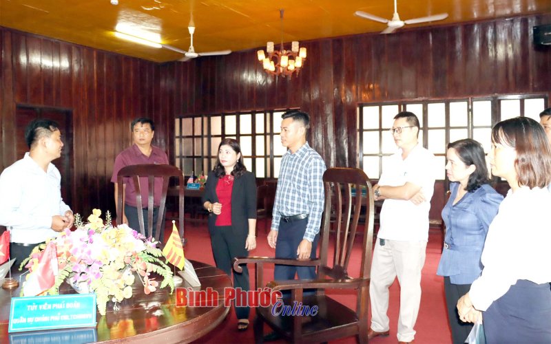 Xây dựng và phát triển văn hóa, con người Bình Phước Xây dựng và phát triển văn hóa, con người Bình Phước