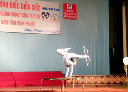 Biểu diễn xiếc gây quỹ “Tấm lòng vàng” Biểu diễn xiếc gây quỹ “Tấm lòng vàng”