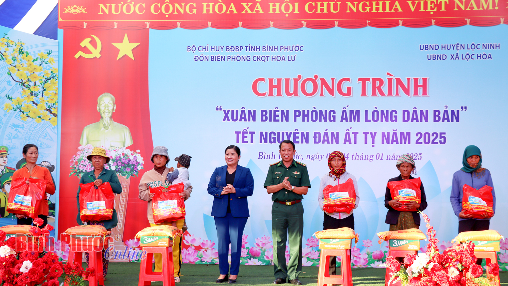 Xuân ấm trên vùng biên giới