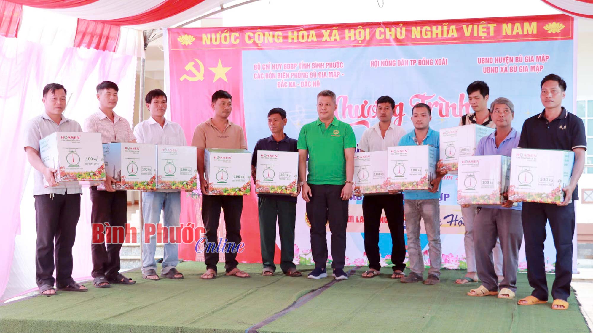 Xuân biên phòng ấm lòng dân bản