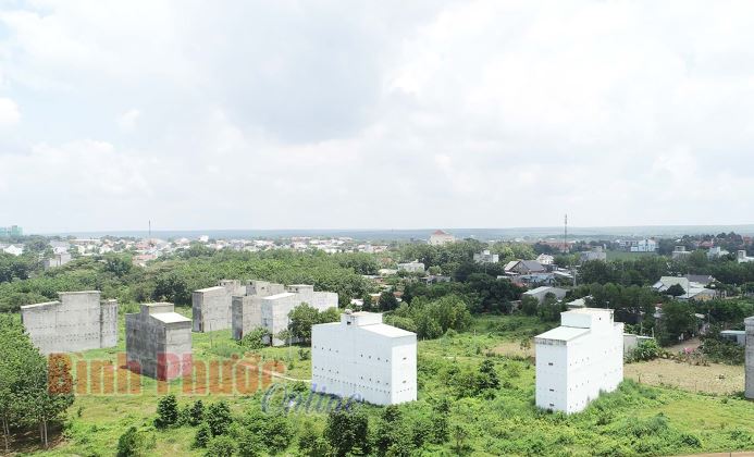 “Yến tặc” lộng hành tại Đồng Xoài “Yến tặc” lộng hành tại Đồng Xoài